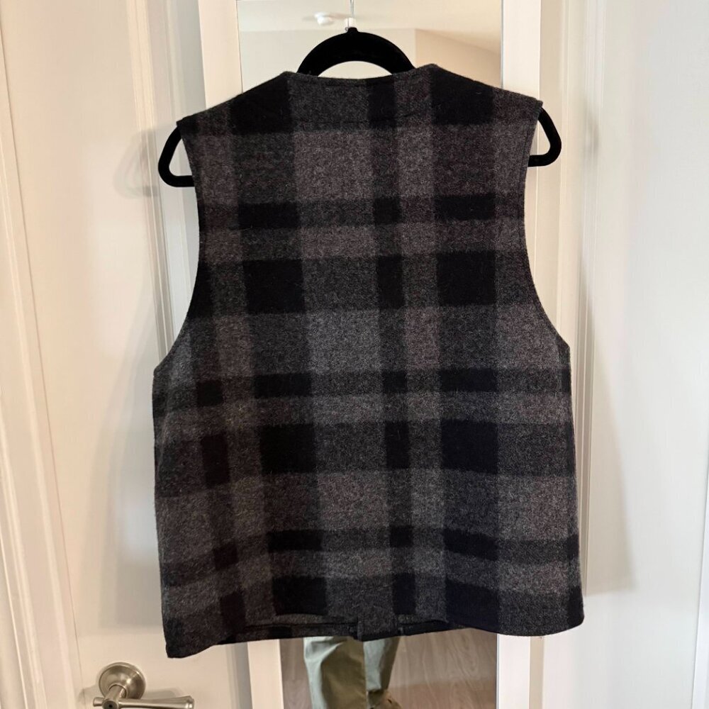 Filson 100% Virgin Wool Plaid Vest Made in USA Size 44 - Picture 4 of 4